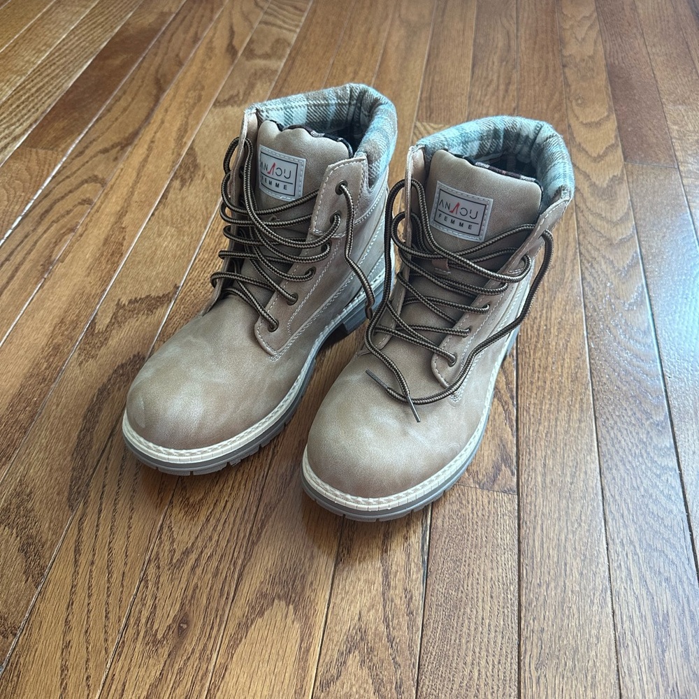 ANJOUFEMME WOMEN’S HIKING LINED ANKLE BOOTS